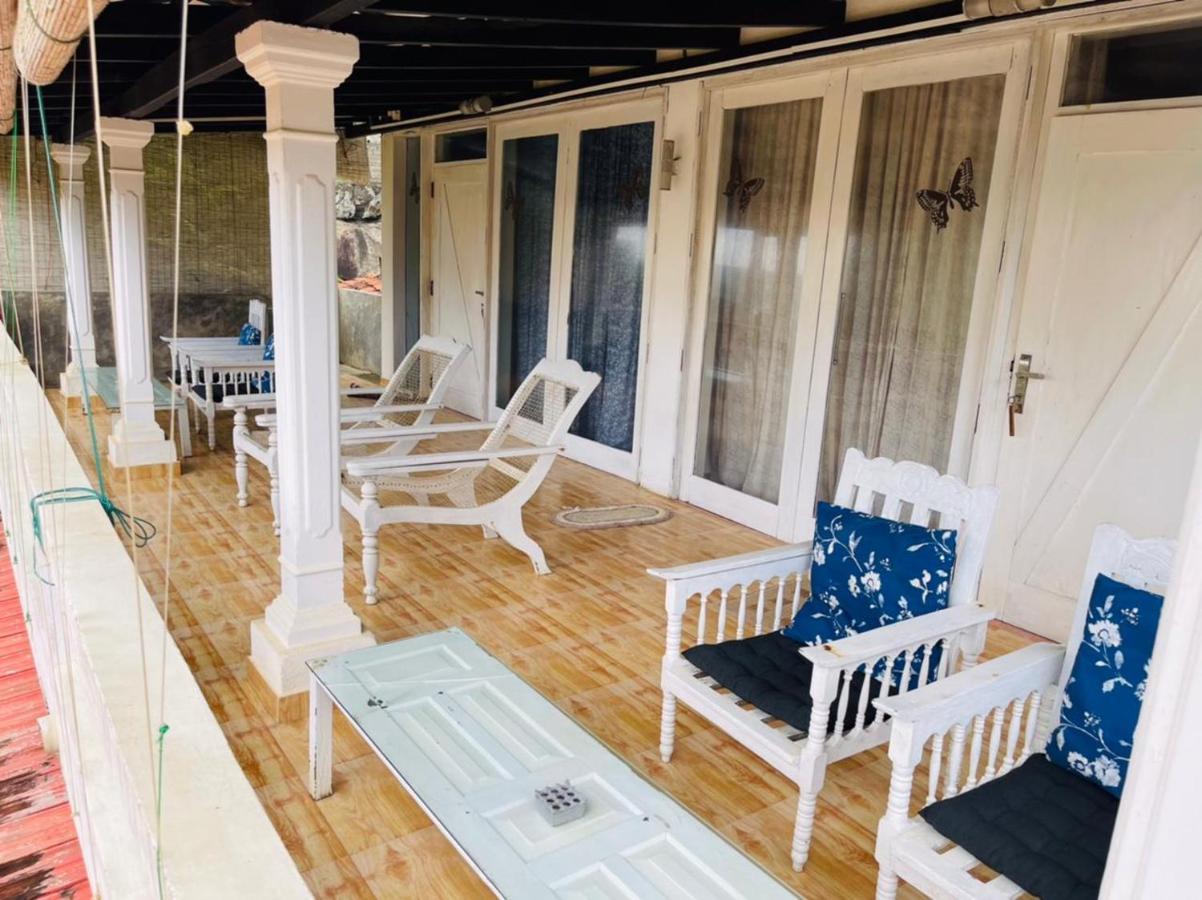 Villa Thotupola 아훈갈라 외부 사진