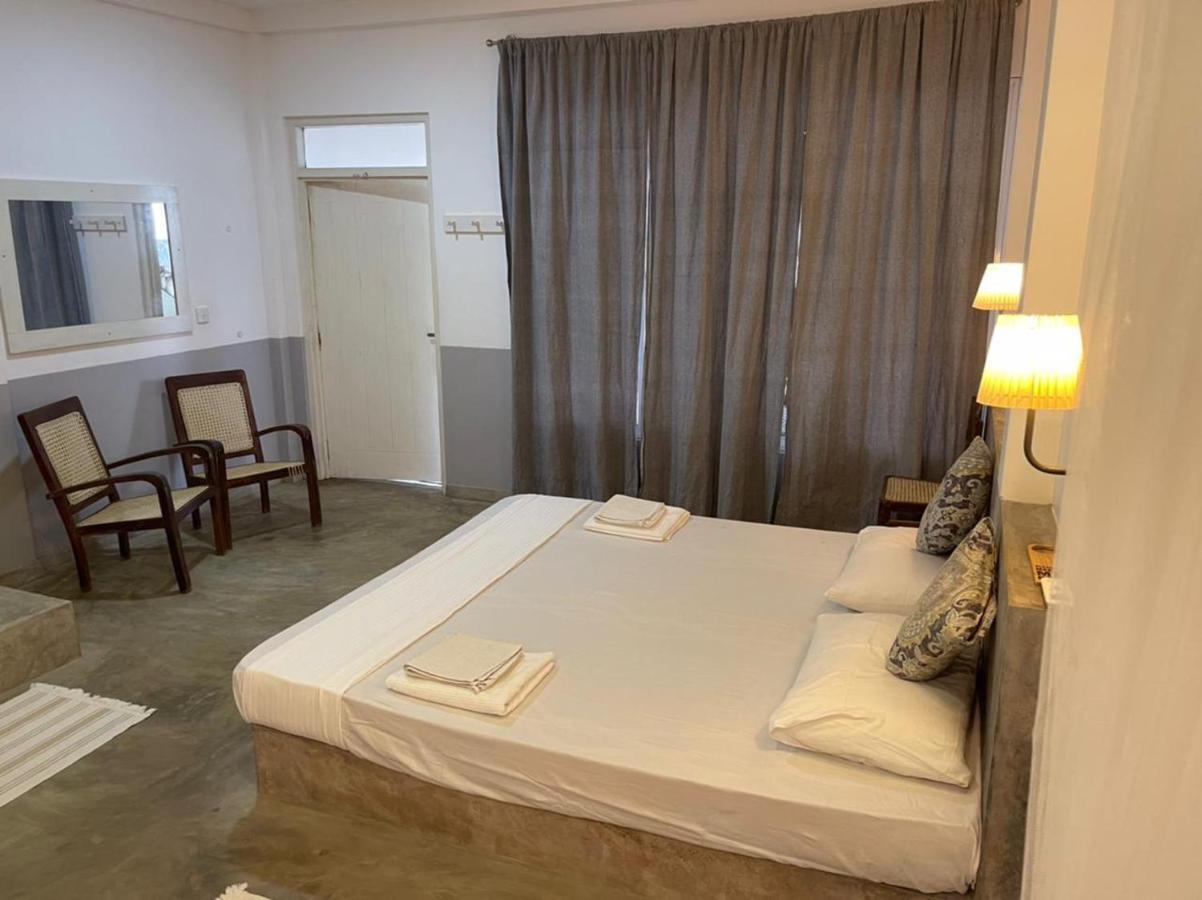 Villa Thotupola 아훈갈라 외부 사진