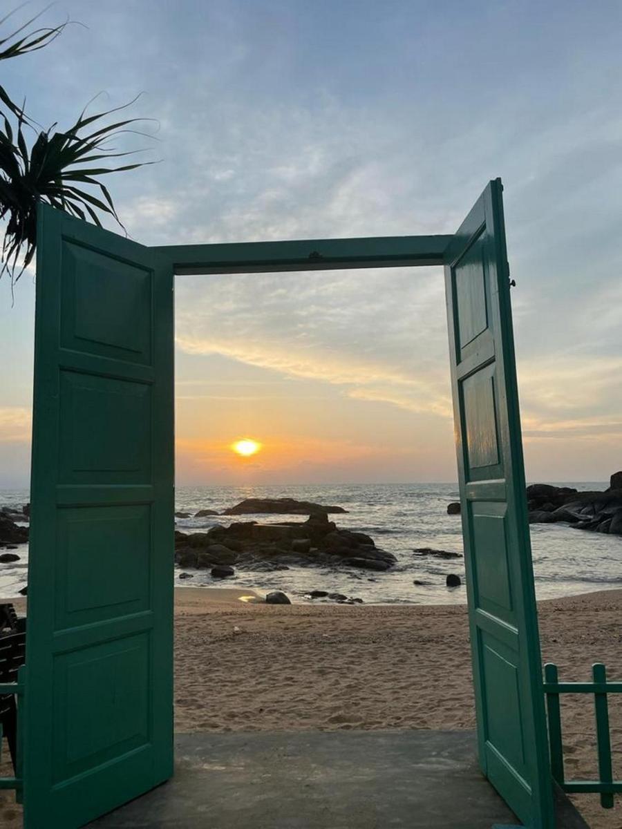 Villa Thotupola 아훈갈라 외부 사진