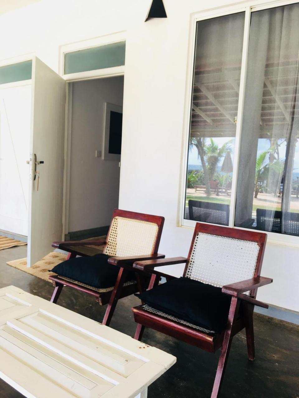 Villa Thotupola 아훈갈라 외부 사진